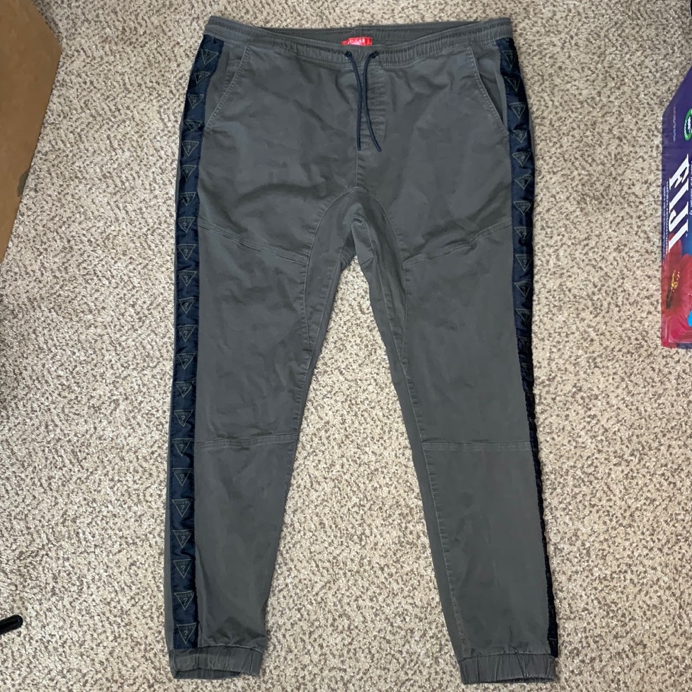 Guess Mens Joggers Green & Black